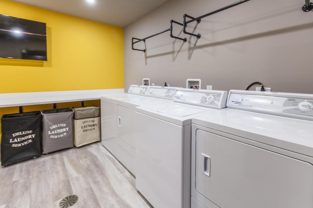 Frontdesk I The Blonde Apts Downtown Cincinnati Luaran gambar